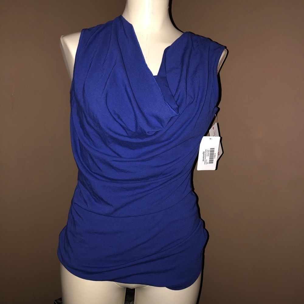 🎉HP🎉🎉🎈Momzelle blouse NWT